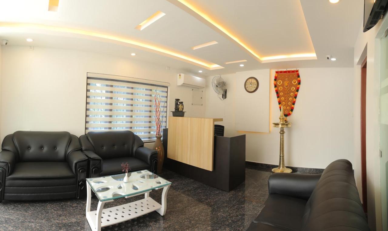 Thenmala Hormuz Inn Kolattupuzha Ngoại thất bức ảnh